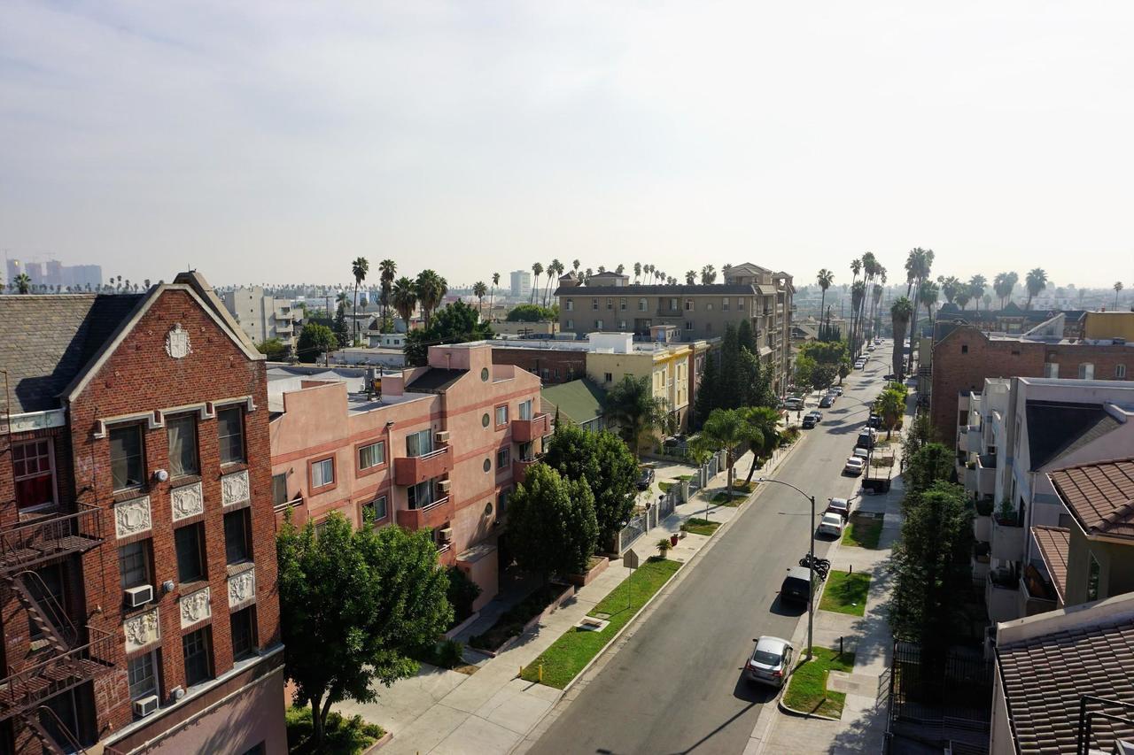 H By H Hospitality Hotel Los Angeles Luaran gambar
